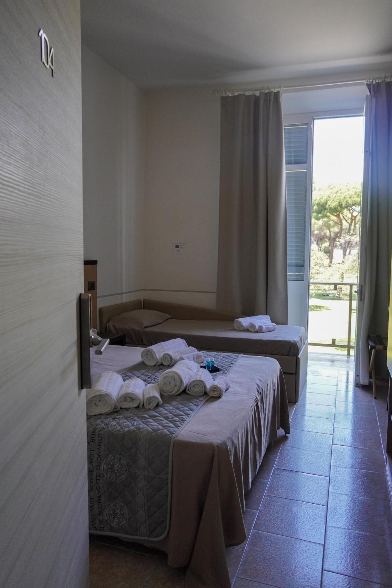 Hotel Cilene ヴィアレッジョ エクステリア 写真