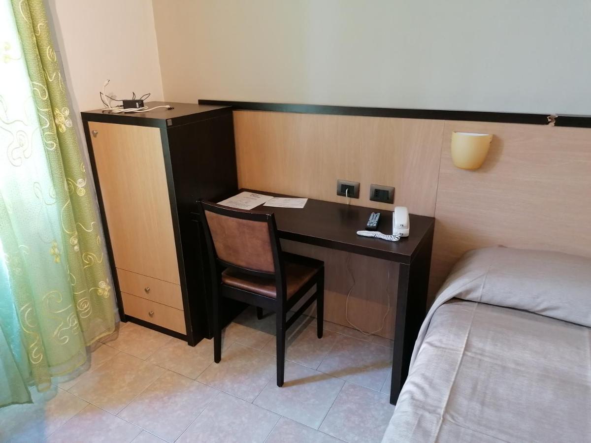 Hotel Cilene ヴィアレッジョ エクステリア 写真